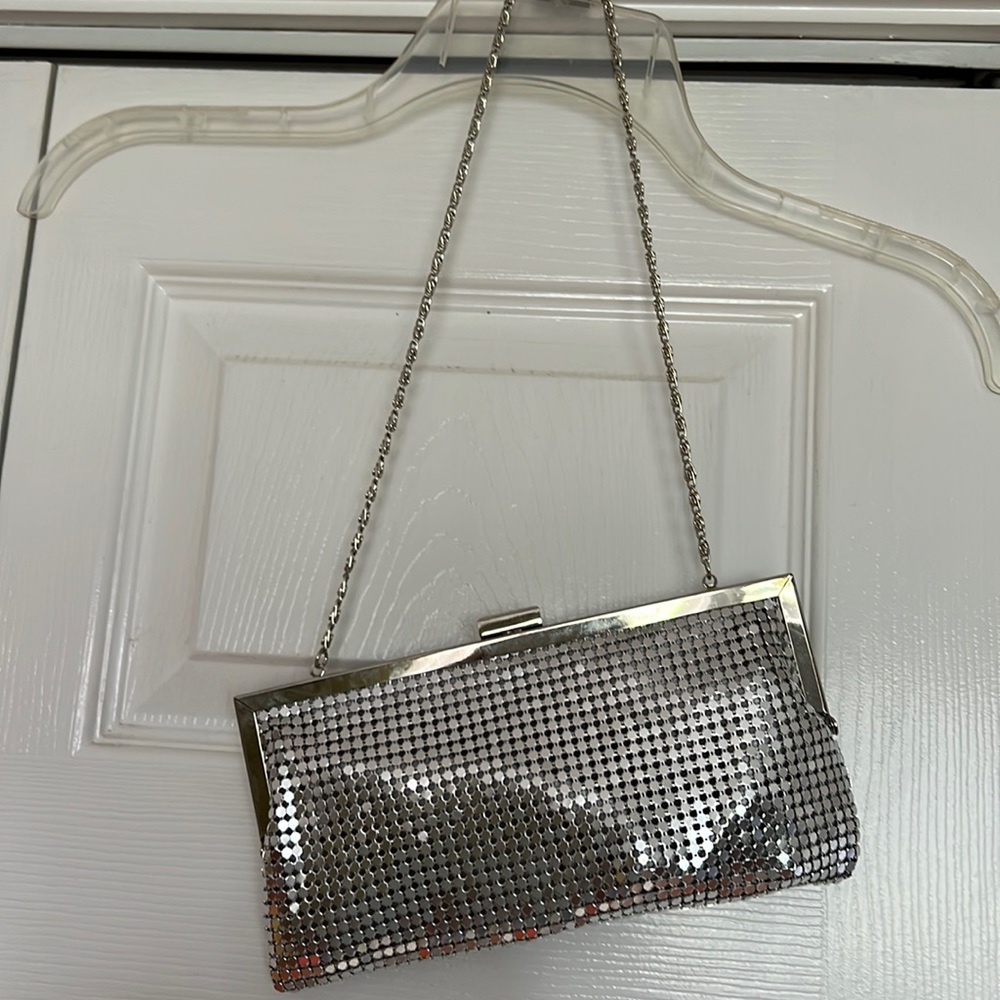 Metallic silver fun handbag with chain strap for an event or a fun night out!